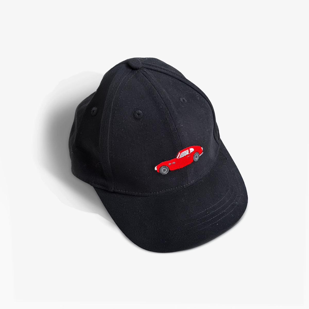 Kids' black baseball cap with red car embroidery