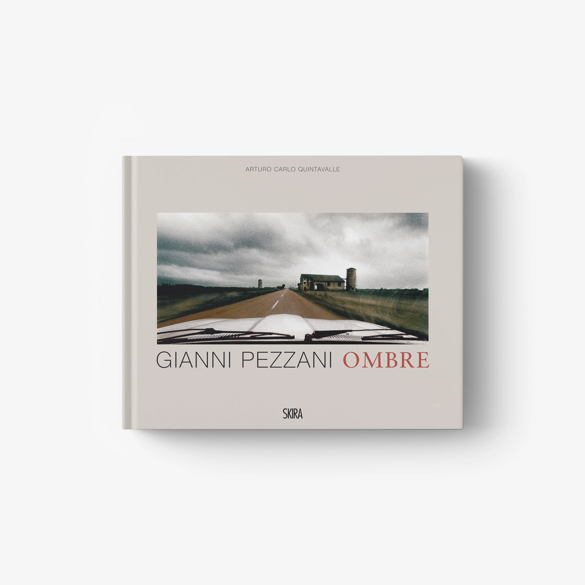 Hardcover photo book with landscape cover and title Gianni Pezzani Ombre